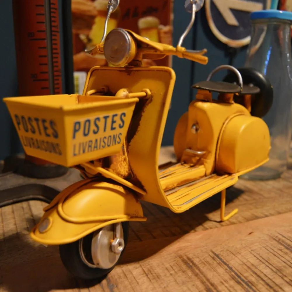 Antic Line Créations Objets De Décoration | ANTIC LINE CRÉATIONS - Scooter décoratif en métal livraisons