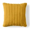 Best Mobilier - Sierra - coussin - en fausse fourrure côtelé - 60x60 cm Best