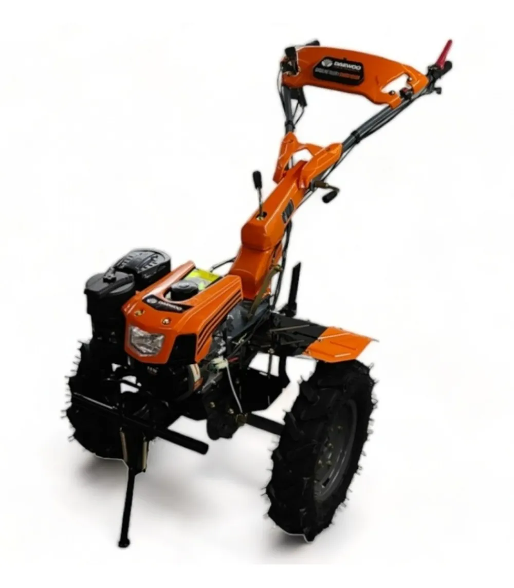 Daewoo - Motoculteur thermique à traction 212cm3, largeur de travail jusqu'à 130cm, 2 vitesses av/1 ar, guidon ajustable - New