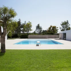 Décoweb DÉCOWEB - Gazon synthétique spécial piscine - 30mm - rouleau de 4m x 5m Online