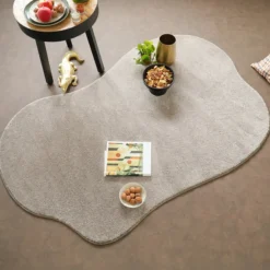 Décoweb DÉCOWEB - Tapis contemporain de forme organique - influence - grège clair - 200 x 300 cm Discount