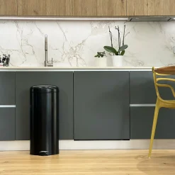 Kitchen Move Entretien De La Maison | - Poubelle de cuisine automatique largo noir acier inoxydable 42 l