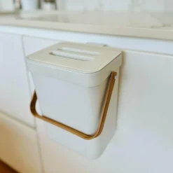 Kitchen Move Entretien De La Maison | - Poubelle de table boden blanc plastique recyclé 24.5cm