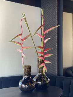 La Green Touch Vases Et Coupes | - Vase en verre noir et rayures doré - h37cm, ø25cm