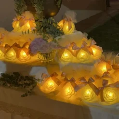Lotti - Bougie en forme de rose lumineuse cire ivoire à piles led blanc chaud effet flamme Best