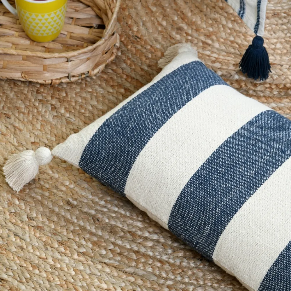 Lovely Casa Objets De Décoration | - - coussin à bandes bleues à pompons