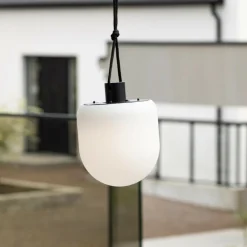 Paris Prix - Lampe suspension d'extérieur à led "colie" 21cm noir Discount