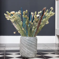 Plant In A Box - Fleurs séchées - bouquet 'trendy cool'