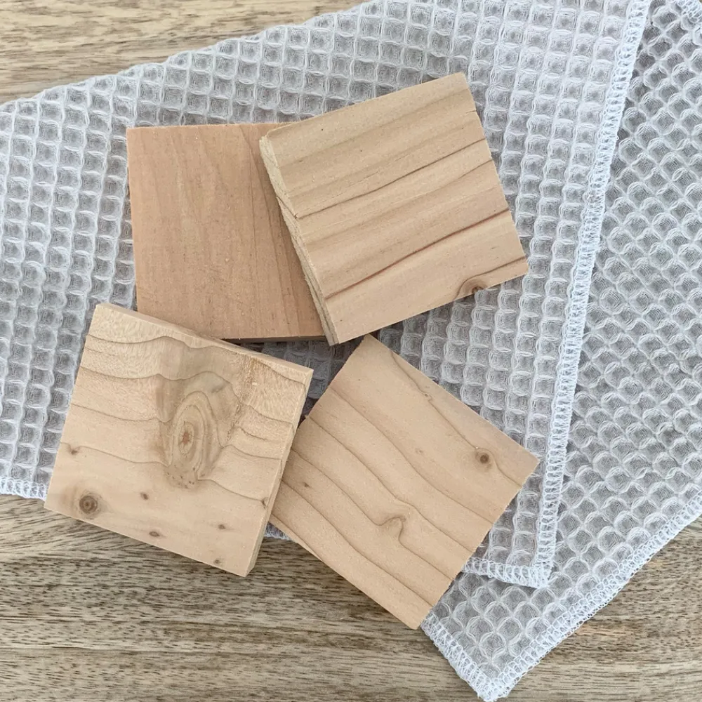 Redecker Entretien De La Maison | - Sachet de 4 plaquettes en bois de cèdre anti-mites pour le linge