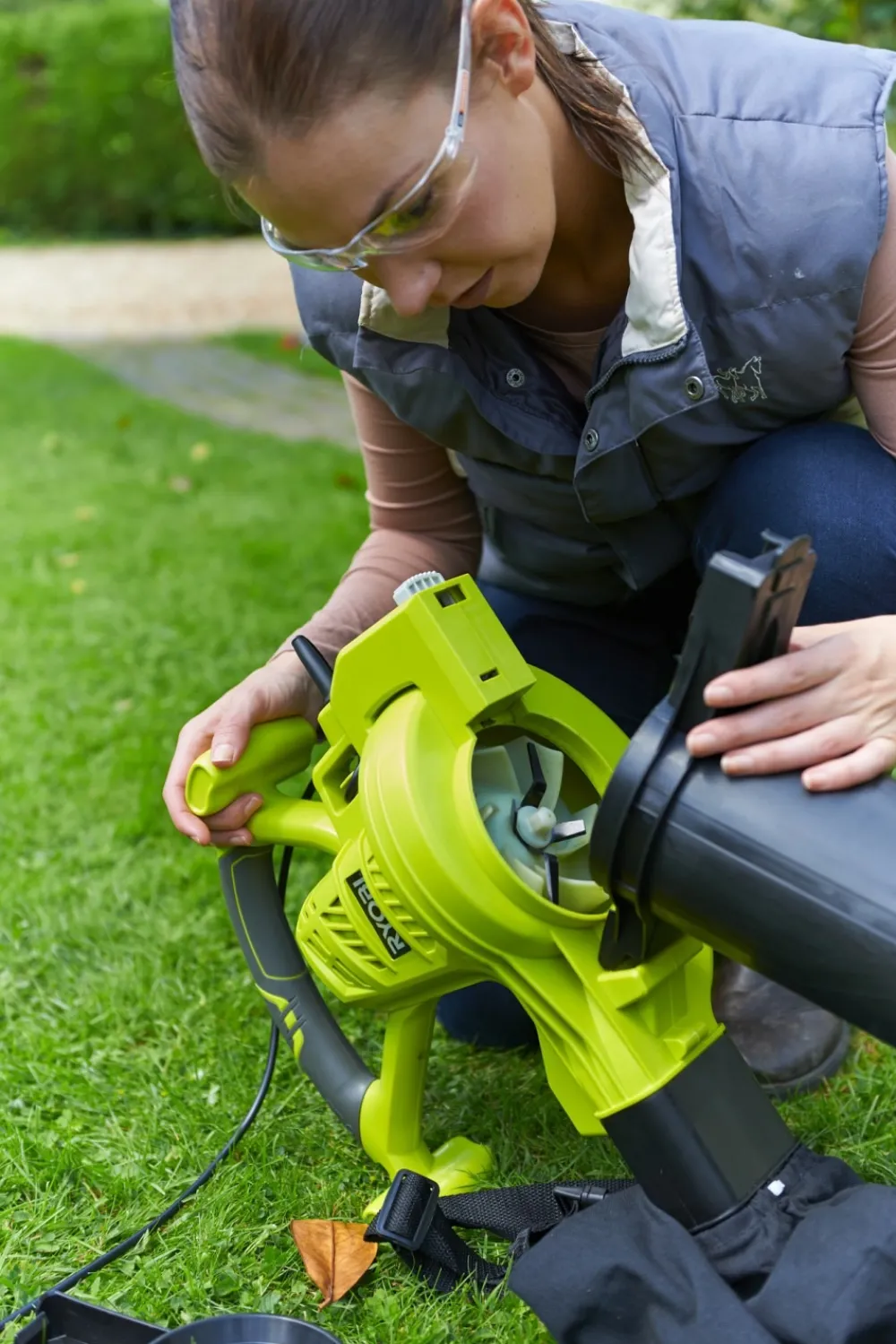 Ryobi Broyeurs, Nettoyeurs Et Souffleurs | - Aspirateur souffleur broyeur électrique rbv3000csv, 3000 w